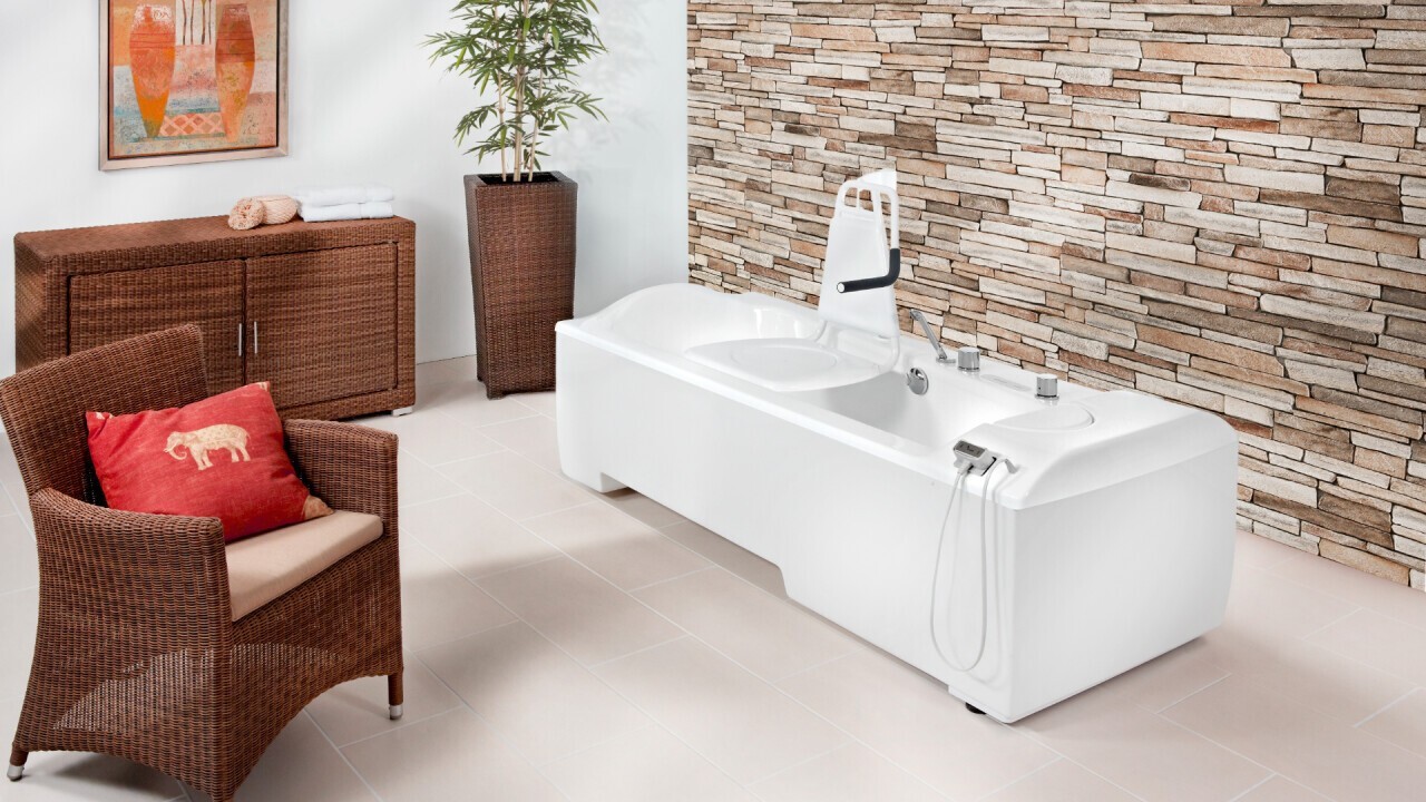 Baignoire de soins élévatrice Santa-Bad® avec siège intégré