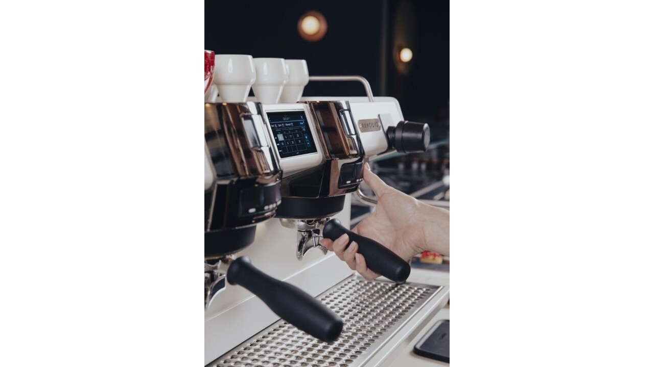 Einfach Bedienung der Siebträger-Kaffeemaschine Invicta von Rancilio Specialty