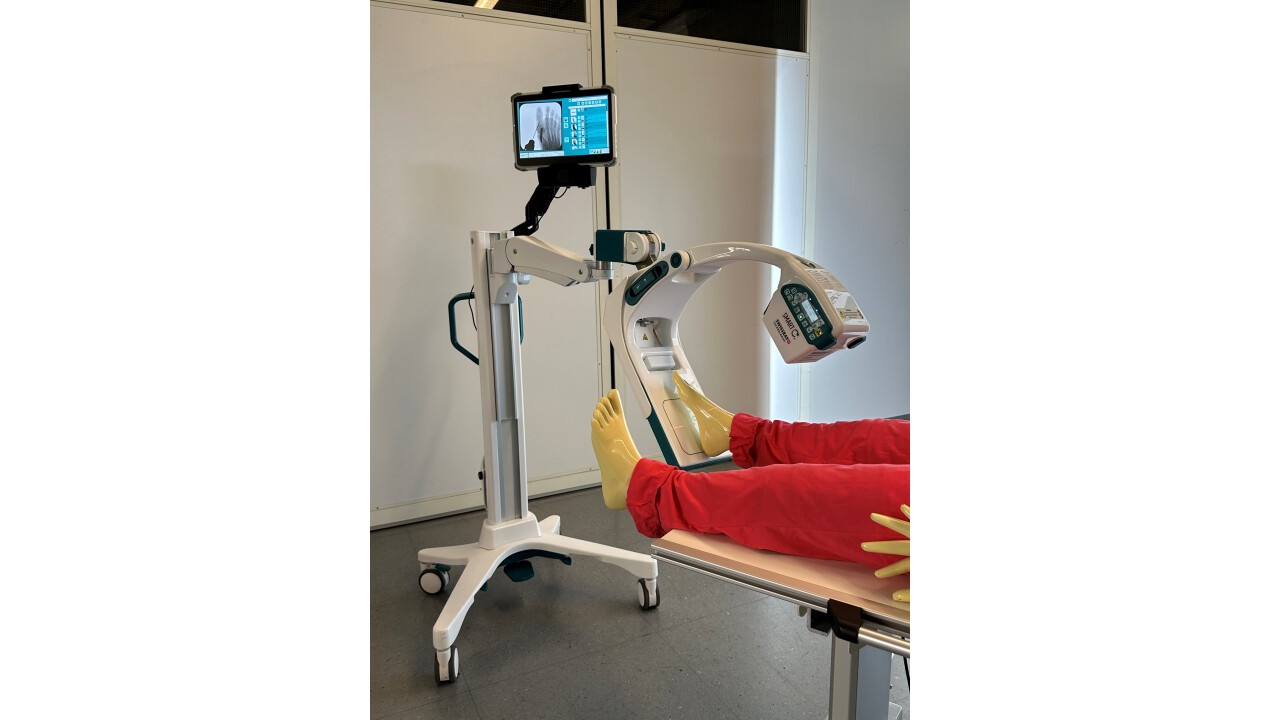 SMART C & Stand für Fuss-OP