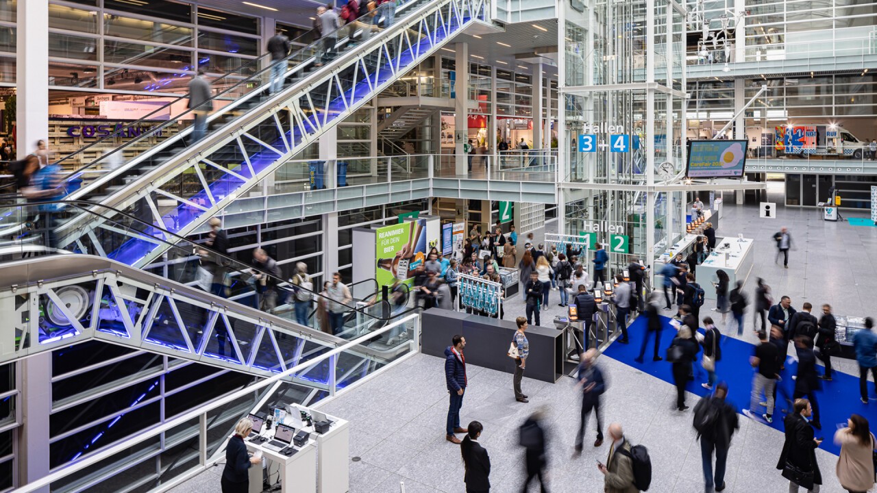 Die Eingangshalle der Messe Zürich während der IFAS 2022