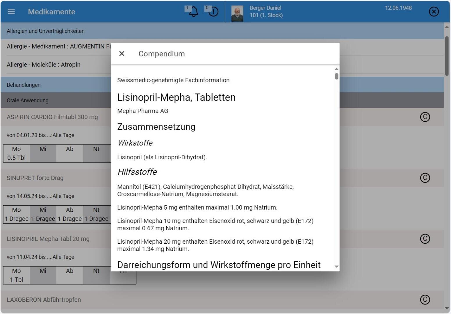 Un dossier médical numérique affiche une fenêtre contextuelle contenant des informations sur les comprimés de Lisinopril-Mepha, y compris les principes actifs, les excipients et la teneur en sodium, avec d'autres médicaments et des détails sur le patient en arrière-plan.