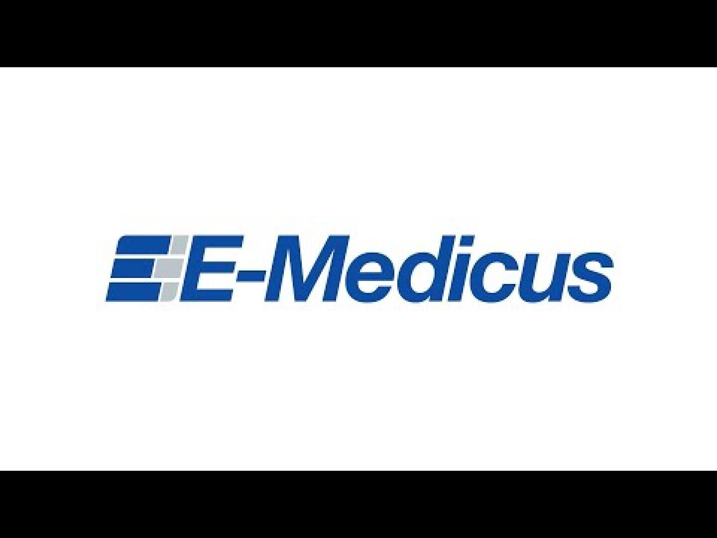 Le logo E-Medicus représente des barres « E » stylisées de couleur bleue, suivies de l'inscription « E-Medicus » en bleu sur fond blanc.