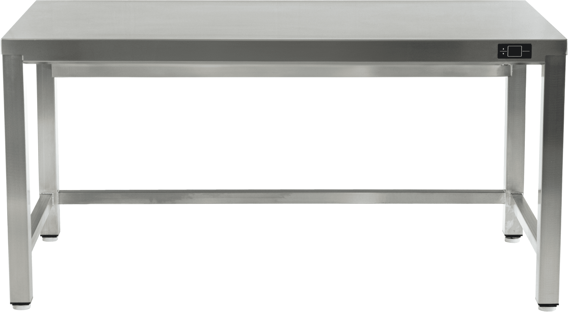 Une table en acier inoxydable avec un plateau plat, quatre pieds droits et une barre de support horizontale reliant les pieds. Une petite étiquette ou un panneau noir se trouve dans le coin supérieur droit du bord de la table.