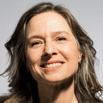 Dr. Minou Afzali