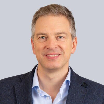 Mr Stefan Stefaniak