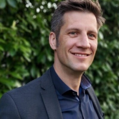 Niklas Hirt
