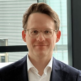 Dr. Matthias Groh