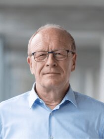 Dr. sc. nat. et med. Andreas Bührer