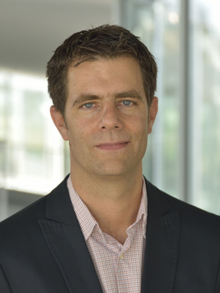 Dr Philipp Buluschek